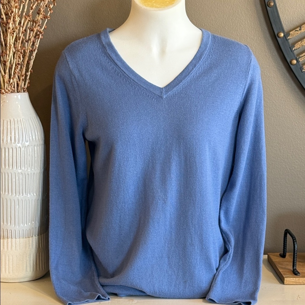 J JILL Cotton Blend Periwinkle Blue V-Neck Sweater Size Small